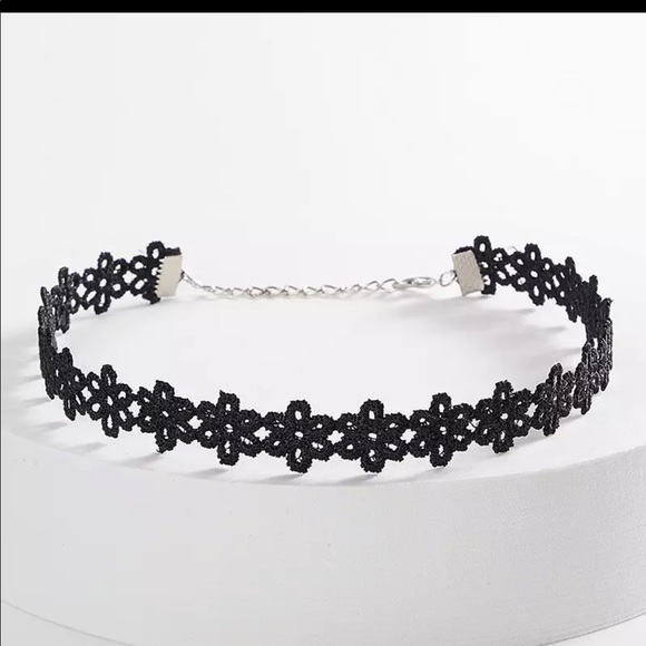 Flower Choker  Necklace - Picture 2 of 7